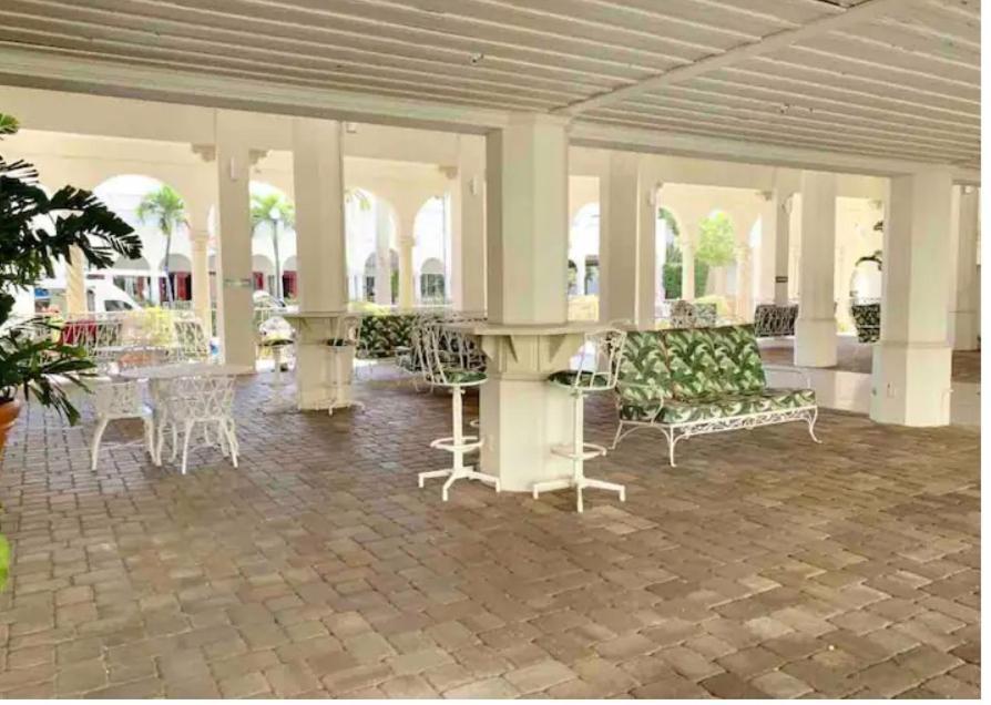 Romantic Studio In The Heart Of Palm Beach - Free Valet Service Exterior foto